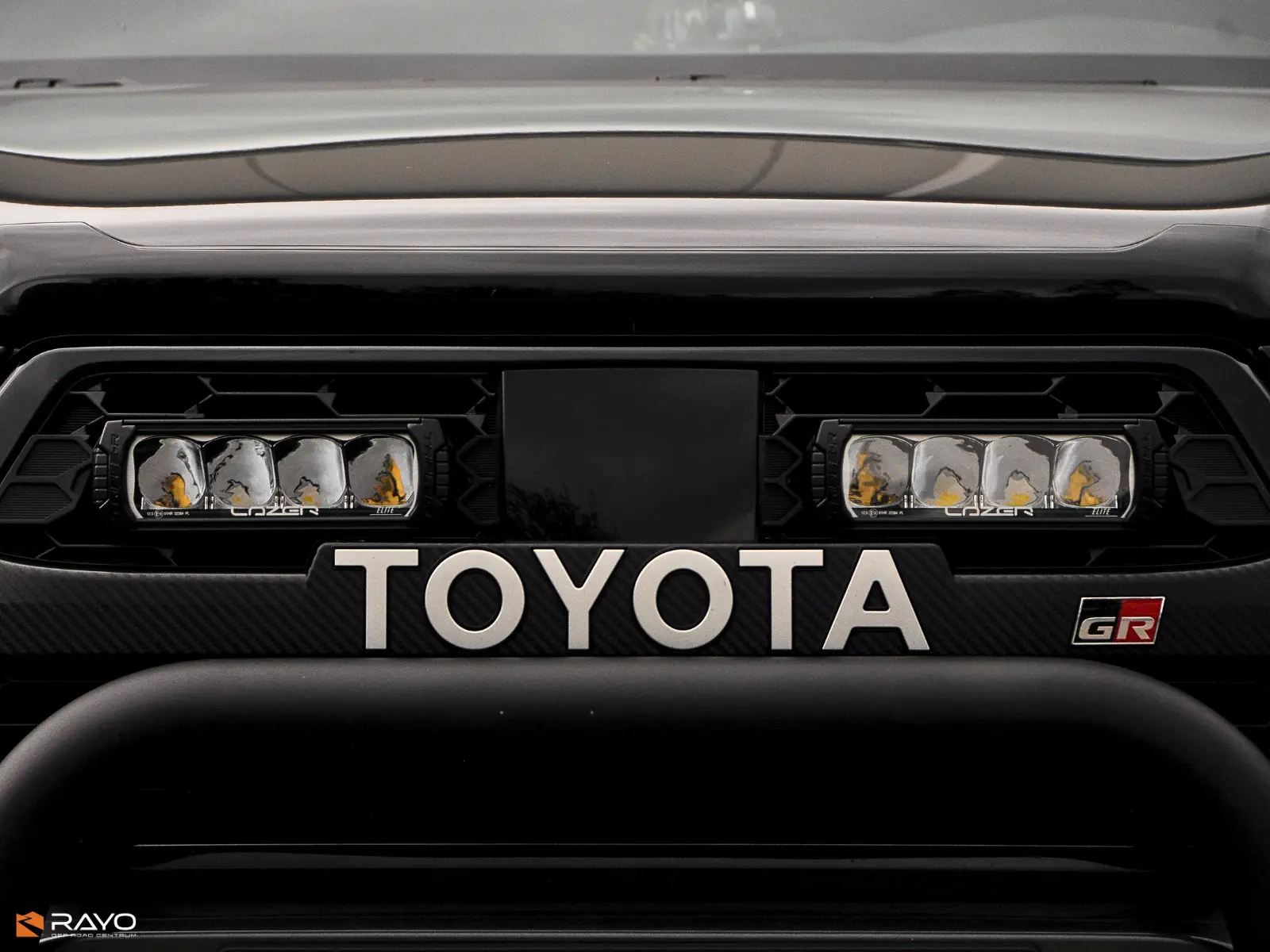 Swiatła dodatkowe z homologacją drogową Lazer Triple-R Elite / Toyota Hilux GR