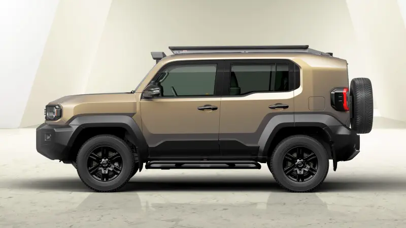  Toyota_Land_Cruiser_FJ_2026_10