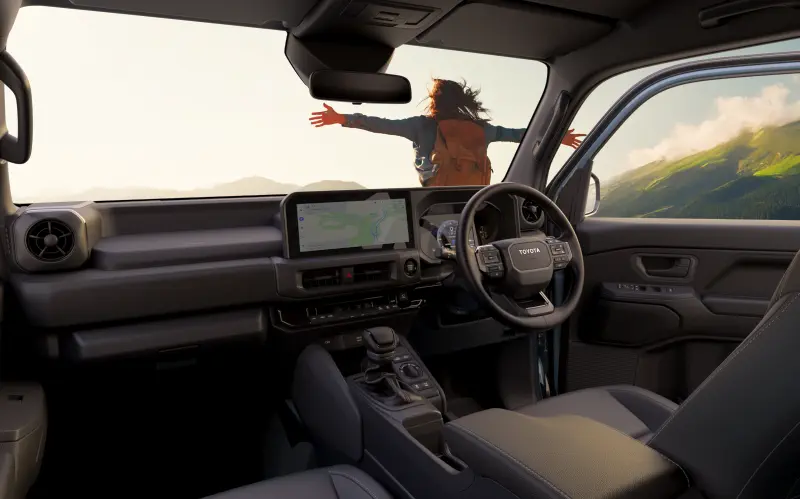  Toyota_Land_Cruiser_FJ_2026_2