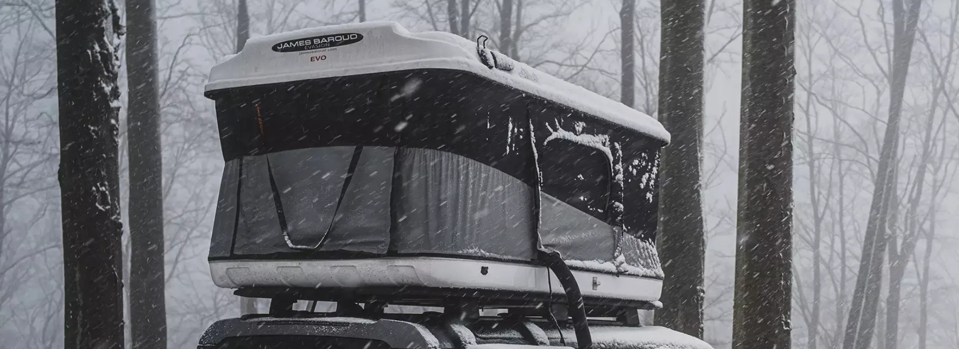 JAMES BAROUD – namioty dachowe klasy premium