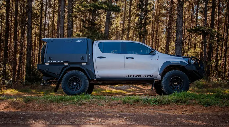 ALUBLACK w RAYO4x4. Pickup, który dostosowuje się do Twoich planów