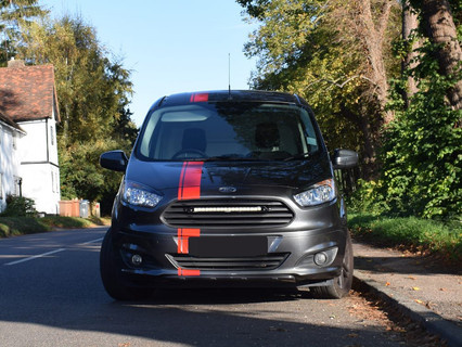Zestaw lamp LED do grilla Lazer Lamps 1 × Linear-18 Elite Double E-Mark — Ford Transit Connect (2018–2021)