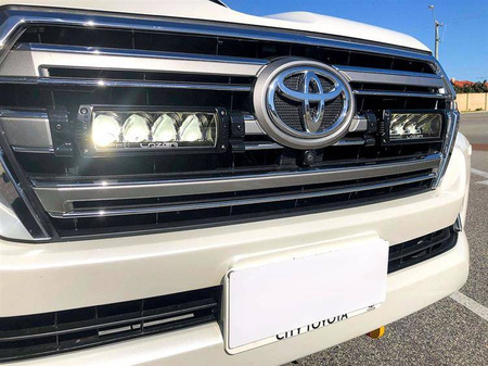 Zestaw lamp LED do grilla Lazer Lamps 2 × Triple-R 750 — Toyota Land Cruiser 200 Series (2015+)
