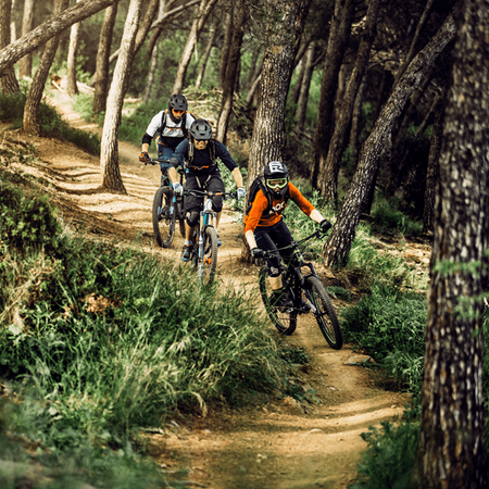 Plecak hydracyjny Thule Rail Pro 12 l – szary Obsidian