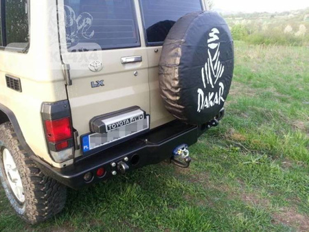 Zderzak tylny z płytą pod wyciągarkę Fabryka4X4 – Toyota Land Cruiser HZJ 71 99-07