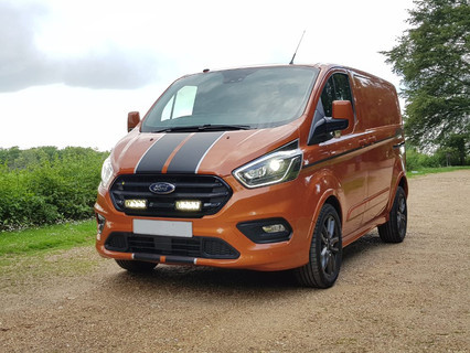 Zestaw lamp LED do grilla Lazer Lamps 2 × Triple-R 750 Gen2 Standard — Ford Transit Custom (2018–2022)