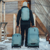 Torba podręczna na kółkach Thule Chasm 40 l – szara Pond Gray