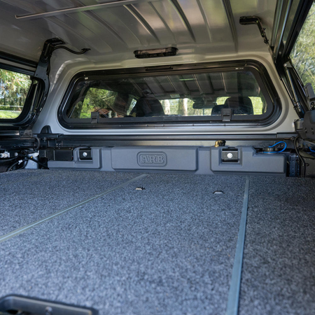 Zbiornik na wodę 45L do montażu na pace Toyota Hilux Revo (2016- ) Double Cab – TTW001FF