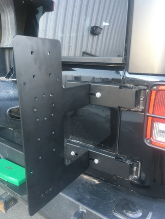 Mocowanie Rotopax do klapy bagażnika Jeep Wrangler JK