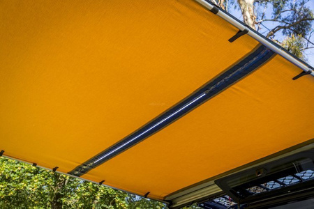 Markiza boczna ARB 2,5 x 2,5 m z oświetleniem LED, pokrowiec z PVC