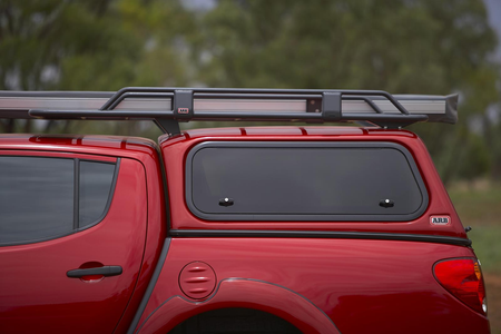 Zabudowa ARB Hardtop Canopy "Classic" Mitsubishi Triton (2009-2015) Double Cab, gładka, podnoszone okna