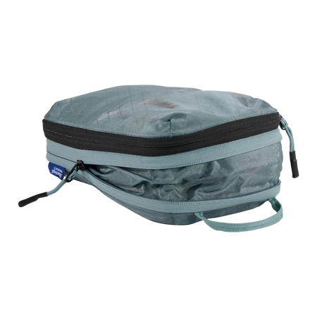 Półprzezroczysty pokrowiec Thule Compression Packing Cube – szary staw, mały