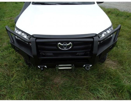 Zderzak przedni z bullbarem Fabryka4X4 – Toyota Hilux Revo 2016–19