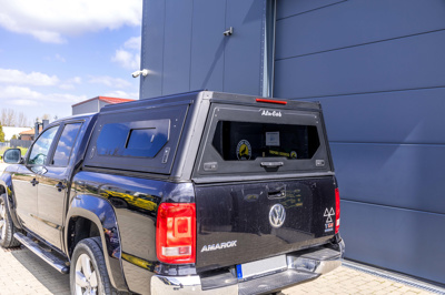 Hardtop Alu-Cab Contour – Volkswagen Amarok I 2010–2022 Double Cab, z oknami bocznymi