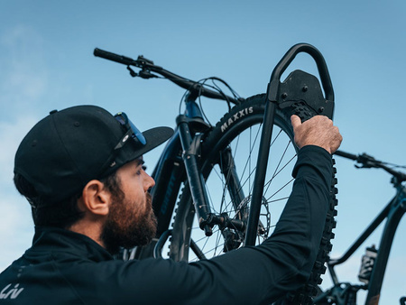 Uchwyt rowerowy Front Runner Pro Bike Carrier na platformę