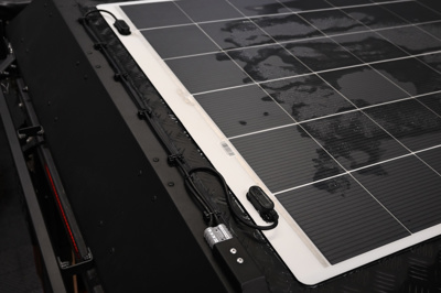 Elastyczny panel solarny "Panda" do namiotów dachowych Alu-Cab, zabudów dachowych i kamperów – 300 W