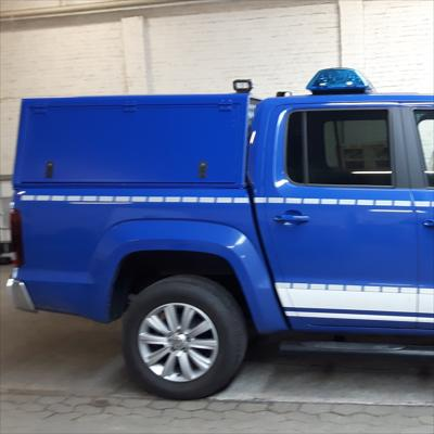 Hardtop Alu-Cab Explorer – Volkswagen Amarok I 2010–2022 Double Cab, blacha gładka