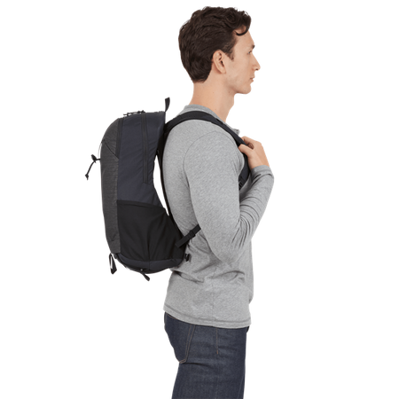 Plecak turystyczny Thule Nanum 18 l – czarny