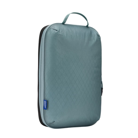Półprzezroczysty pokrowiec Thule Compression Packing Cube – szary staw, średni