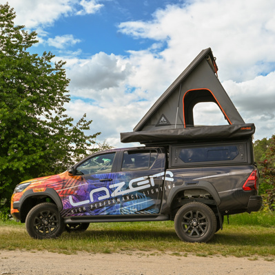 Hardtop Alu-Cab Contour – Toyota Hilux Revo 2016–2025 Double Cab, z oknami bocznymi