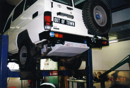 Zbiornik paliwa Long Ranger 180L Toyota Land Cruiser 75, 78 Diesel – stalowy zbiornik dodatkowy– TR48