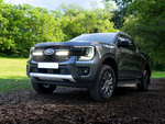 Zestaw lamp LED do grilla Lazer Lamps 2 × Triple-R 850 Beacon — Ford Ranger Wildtrak (2022–2026)