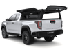 Hardtop Alu-Cab Contour – Toyota Hilux Travo 2026+ Extra Cab, bez okien bocznych