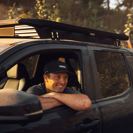 Mocowania szynowe Thule Caprock Rail Mount – Toyota LandCruiser 150