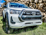 Zestaw lamp LED do grilla Lazer Lamps 2 × Triple-R 750 Wide — Toyota Hilux Revo (Com., Invincible) 2021+