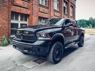 Zestaw lamp LED do grilla Lazer Lamps 2 × Triple-R 750 Standard — Dodge RAM 1500 Classic (2013+)