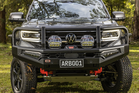 Stalowy zderzak ARB Summit MKII do Volkswagen Amarok (2023) - kompatybilny z wyciągarką, czarny mat