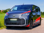 Zestaw lamp LED do grilla Lazer Lamps Linear-18 Elite — Toyota Proace (2023+)