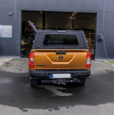 Hardtop Alu-Cab Explorer – Nissan Navara NP300 2016+ Extra Cab, blacha ryflowana