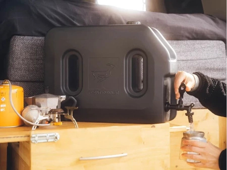 Zbiornik na wodę Front Runner Pro Water Tank 20 l z kranem