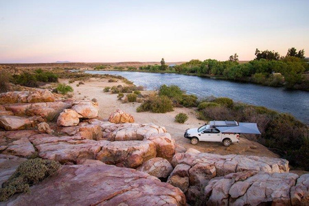 Zabudowa wyprawowa Alu-Cab Canopy Camper – Ford Ranger 2012–2022 Double Cab