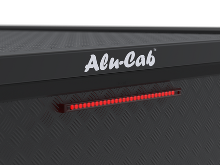 Zabudowa Alu-Cab Hardtop "Guard" Toyota Tacoma (2024+) Long Bed z ryflowaną blachą