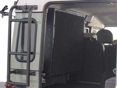Zabudowa Front Runner Gullwing Box do Defendera Puma 2007–2016