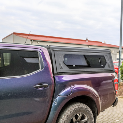 Hardtop Alu-Cab Contour – Nissan Navara NP300 2016+ Double Cab, z oknami bocznymi