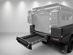AluBlack Platforma ładunkowa ze skrzyniami do przechowywania do Toyota Hilux 2016+ z przedłużoną kabiną, zestaw do Alu-Cab ModCAP