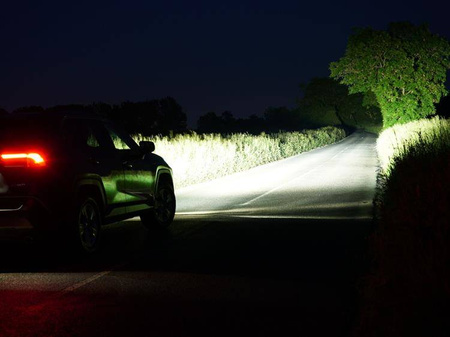 Zestaw lamp LED do grilla Lazer Lamps 1 × Linear-18 Elite Double E-Mark — Toyota RAV4 Hybrid (2019+)