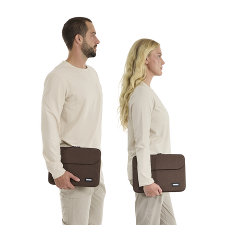 Etui na laptopa Thule Lithos MacBook Air 13″ – kolor brązowy Nuanced Brown