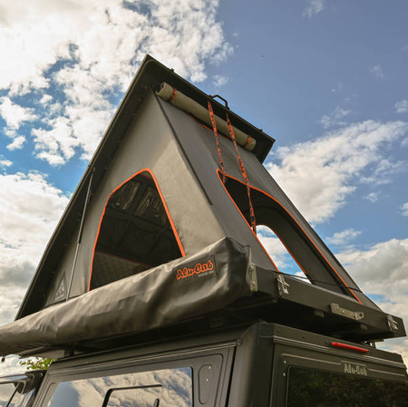 Namiot dachowy Alu-Cab GEN 3-R z opuszczanym stolikiem i regulowanym oparciem