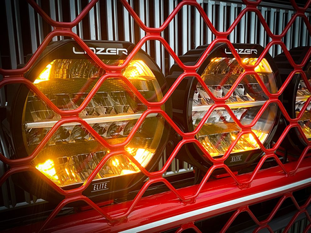 Okrągła lampa LED Lazer Lamps Sentinel 9″ Elite — czarna, ze światłem pozycyjnym