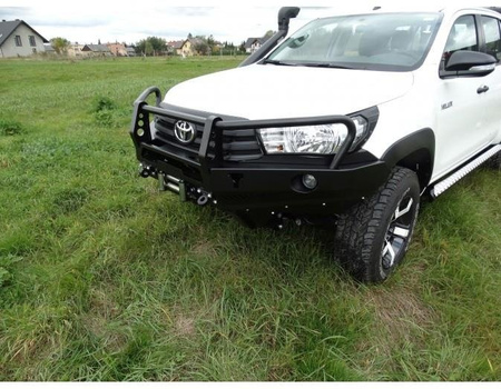 Zderzak przedni z bullbarem Fabryka4X4 – Toyota Hilux Revo 2016–19
