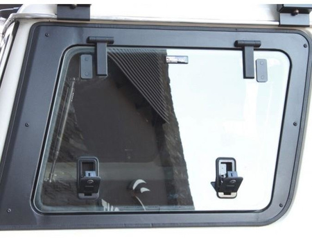 Prawe szklane okno uchylne Front Runner Gullwing do Toyota Land Cruiser 76 – GWTL002
