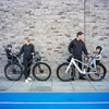 Odchylany fotelik rowerowy na ramę Thule RideAlong 2 – jasnoszary