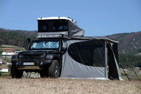 Ściany boczne do zadaszenia James Baroud Falcon Awning 270° - prawa strona