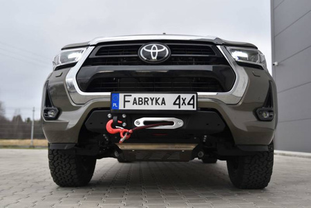 FABRYKA 4X4 ZDERZAK PRZÓD WERSJA SLIM TOYOTA HILUX REVO 