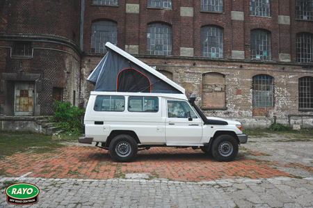 Dach otwierany Alu-Cab Hercules do Toyota Land Cruiser HZJ 78 - biały