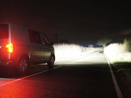 Zestaw lamp LED do grilla Lazer Lamps 2 × Triple-R 750 Elite — Volkswagen T6.1 (2019+)